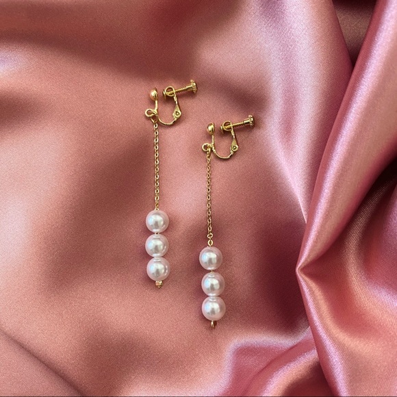 Myth X Dream Jewelry - 💕LAST ONE Clip-on Pearl Metal Earrings